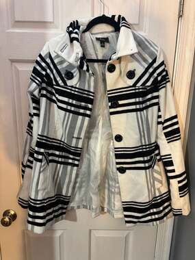 B-Wear Byer California Black and White Striped Fleece Pea Coat Size XL